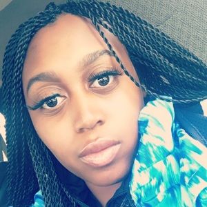 Meet your Posher, Krissy